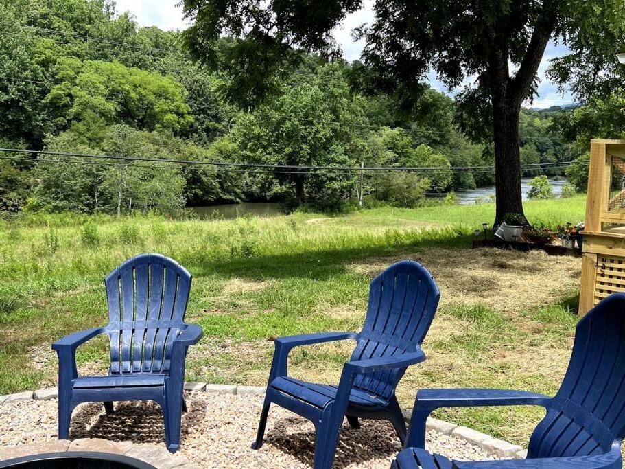 Riverside Relaxer W/Hot Tub+Fire Pit +Wifi & View Franklin Dış mekan fotoğraf