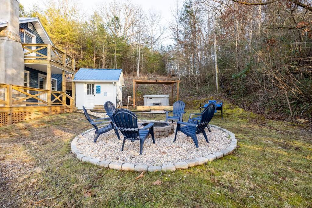 Riverside Relaxer W/Hot Tub+Fire Pit +Wifi & View Franklin Dış mekan fotoğraf